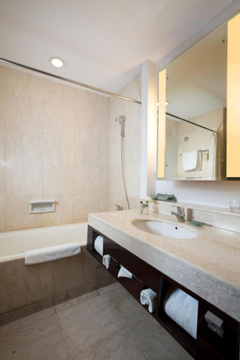 Bathroom 19
