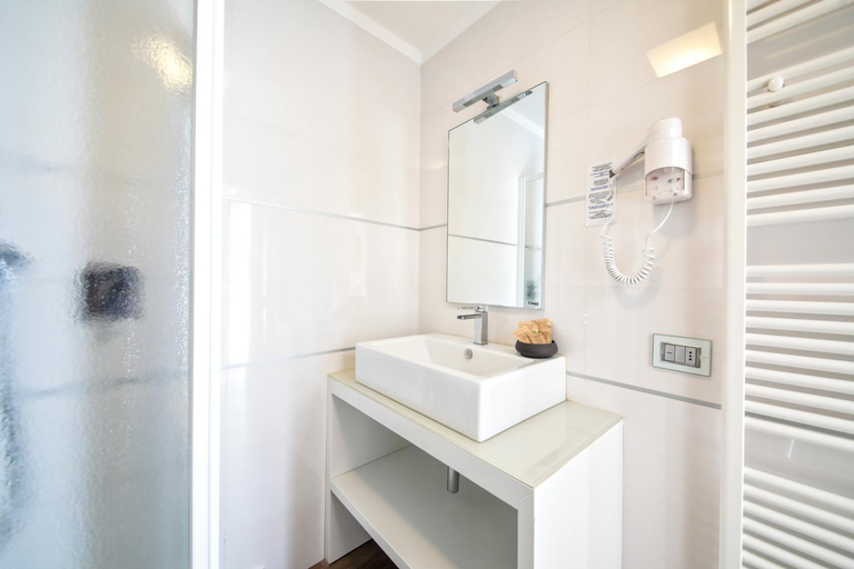 Bathroom 3, H2O ROOMS, Brescia