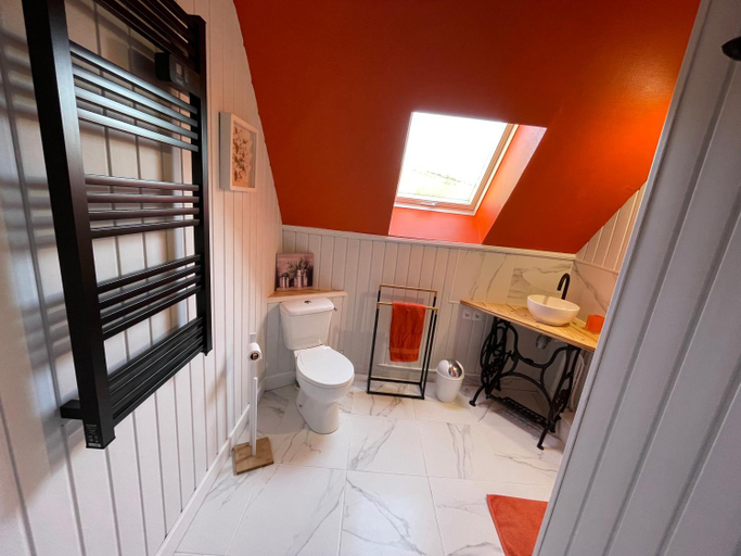 Others 5, Belle Chambre Double ORANGE Tout Bonnement Bien, Calvados