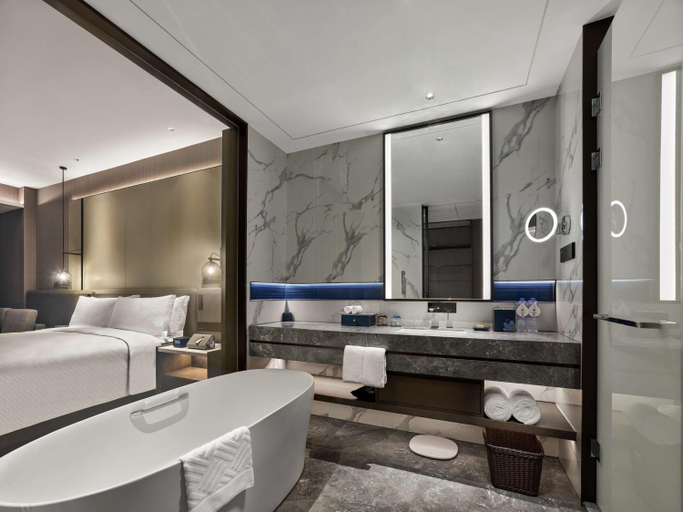 Bathroom 4, DoubleTree by Hilton Qidong, Nantong