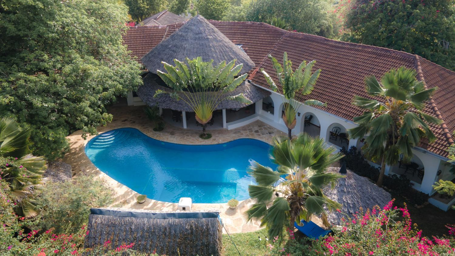 Exterior view 5, Zarafa House, Msambweni