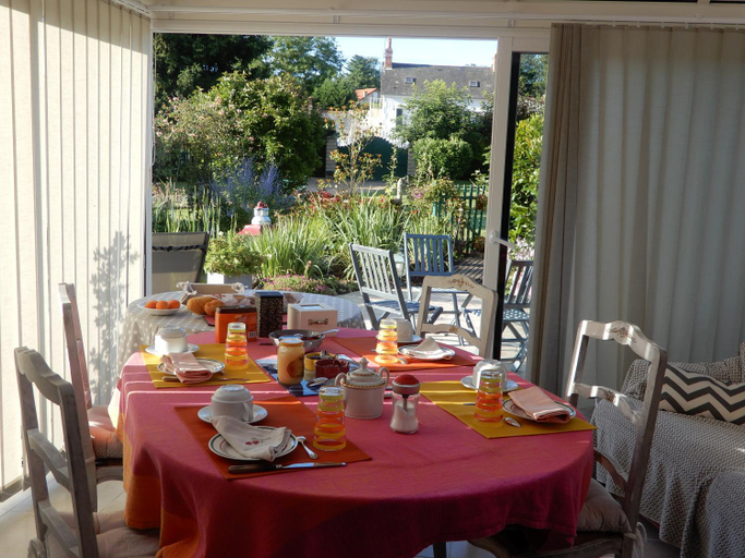 Others 5, Chez Marie, Nièvre