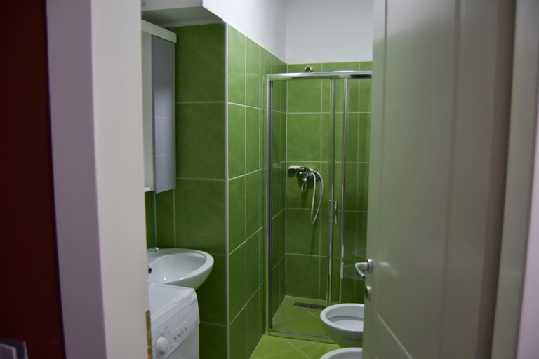 Bathroom 3, Apartamente Antoni Shengjin, Lezhës