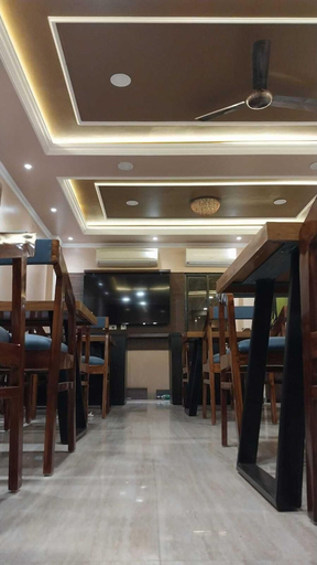 Food & Drinks 4, Hotel Prabhat, Varanasi