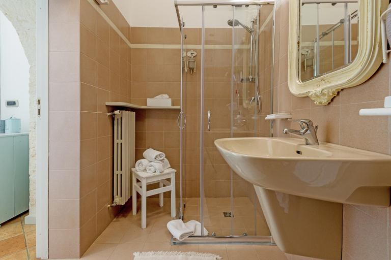 Bathroom 5, 3519 Fabula Maison - Harmony, Bari
