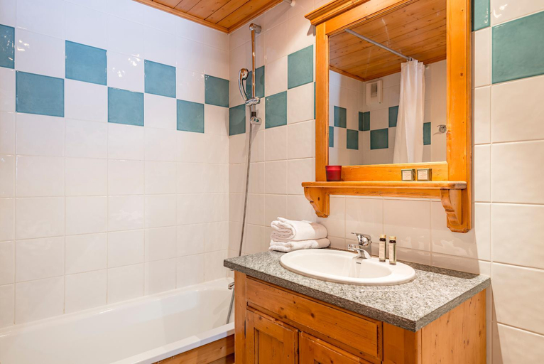 Bathroom, Lagrange Vacances Aspen, Savoie