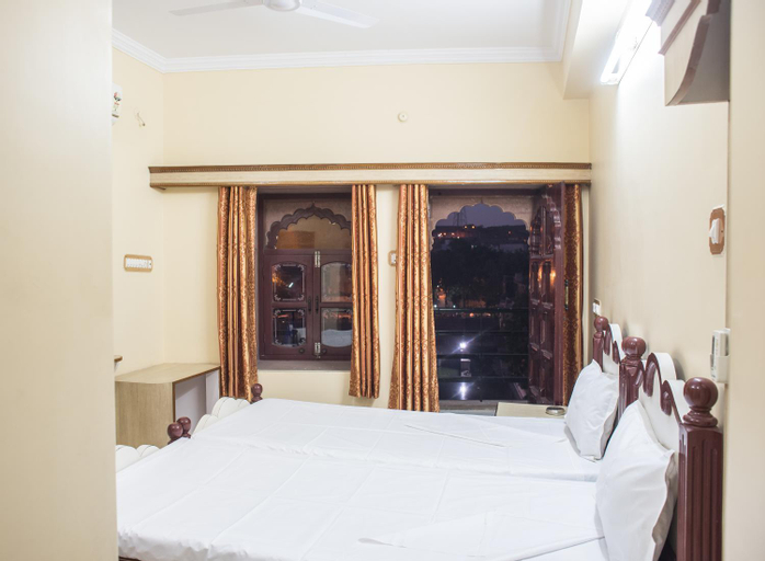 Bedroom 30