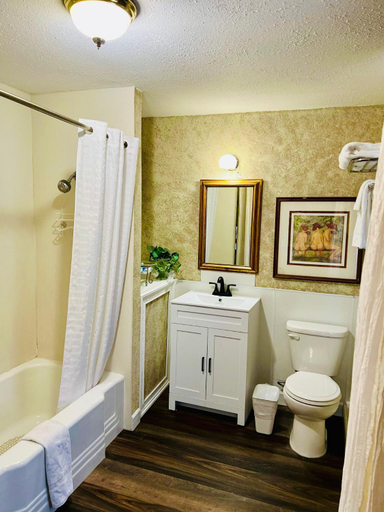 Bathroom 4, Sage N Sand Motel, Grant