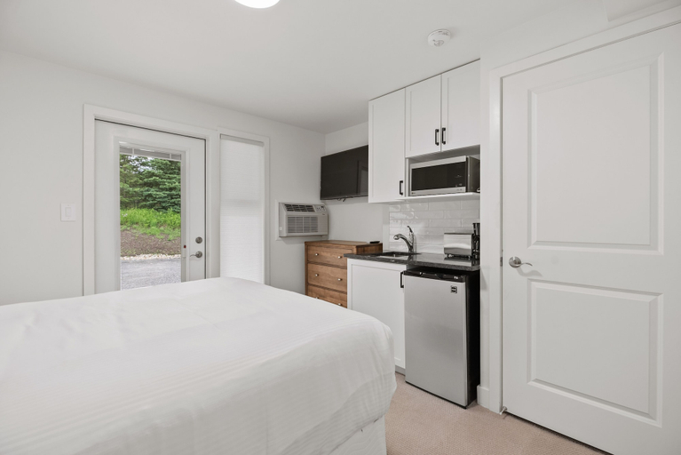 Bedroom 3, Touchstone Resort, Muskoka