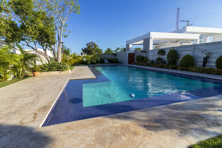 Sport & Beauty 4, Modern 4-BR Villa in Gated Community, Salvaleon de Higuey