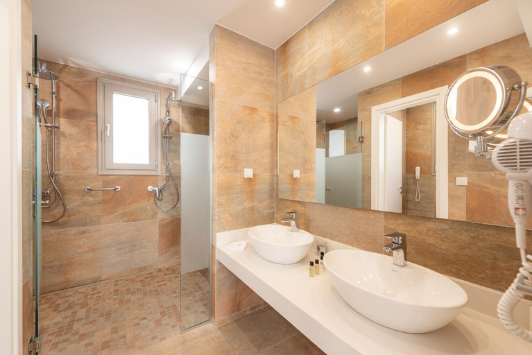 Bathroom 5, White Rock of Kos - Adults Only, South Aegean