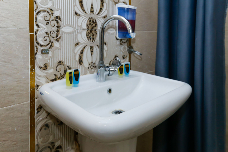 Bathroom 4, Makadi Pyramids View, Al-Ahram