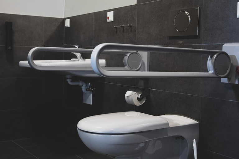 Bathroom 3, Das Schlafwerk Stuttgart-Nord -SELF-CHECK IN - keine Rezeption-LowBudget-cashless, Ludwigsburg