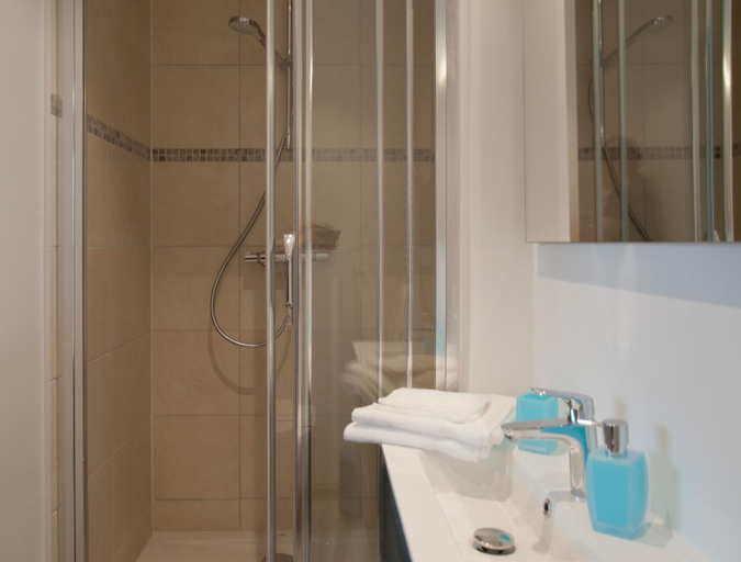 Bathroom 2, Wellintown Guest House, Brabant Wallon