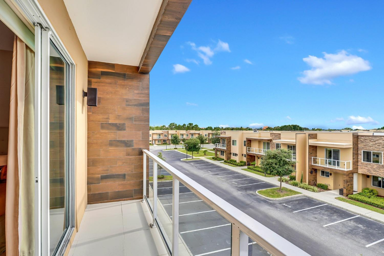 Others 4, Luxury Villa Less Than A Mile From Disneyworld -Bonus Elevator-, Osceola