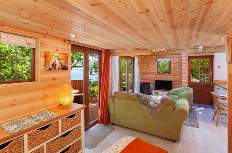 Others 2, Porthole Log Cabin, Somerset