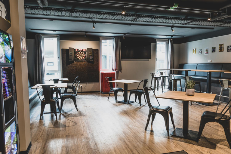 Food & Drinks 4, Das Schlafwerk Stuttgart-Nord -SELF-CHECK IN - keine Rezeption-LowBudget-cashless, Ludwigsburg