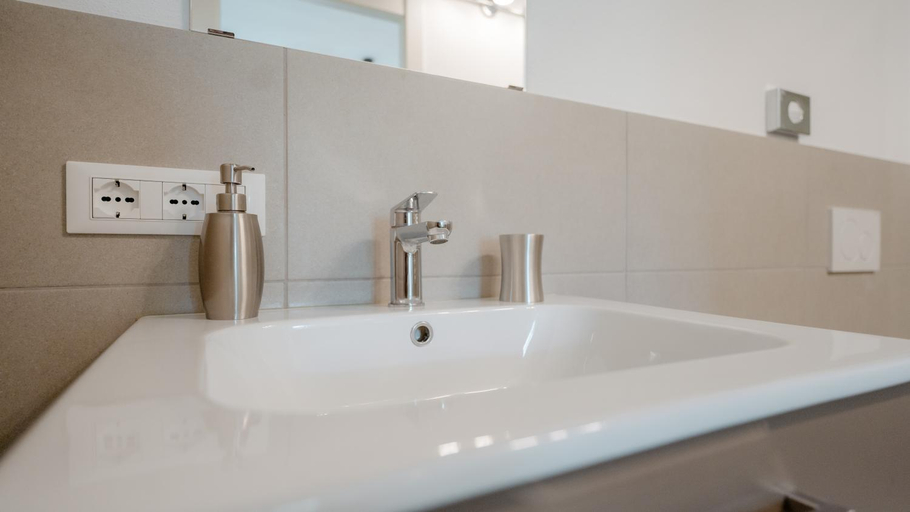Bathroom 2, Villa Monte Bianco, Lecco