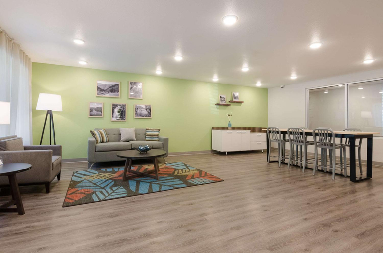 Public Area 2, WoodSpring Suites Lynchburg VA, Lynchburg