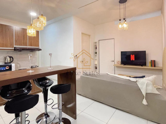 Dining Room 15
