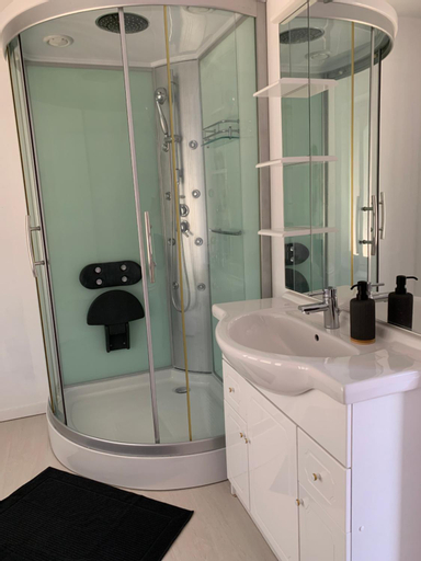 Bedroom, Insolite avec piscine Au Bonheur Comtois, Haute-Saône