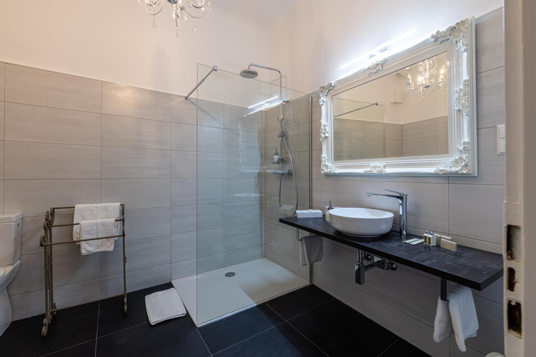 Bathroom 6