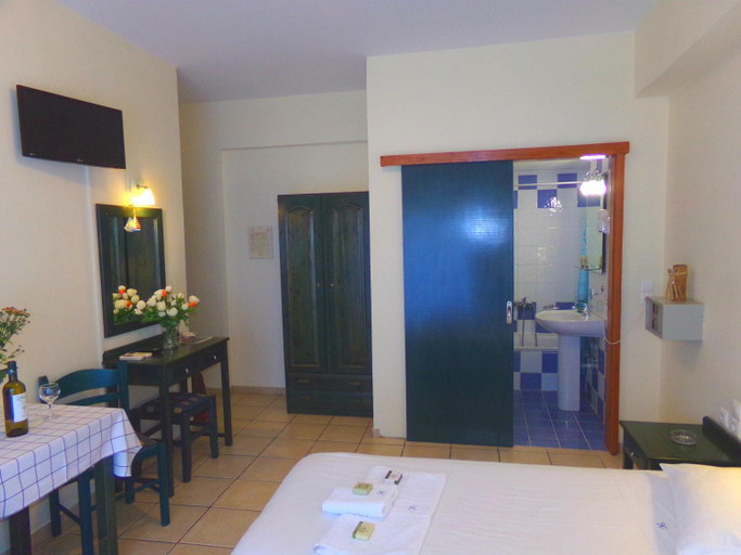 Bathroom 3, Katerina Seaside Studios, Crete
