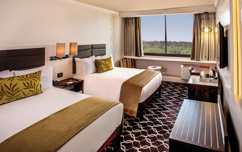 Bedroom 5, Riverside Sun, Sedibeng