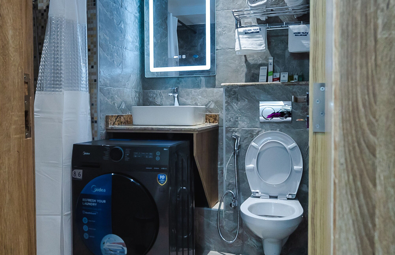 Bathroom, Sunflower Residence Victoria Island, Eti-Osa