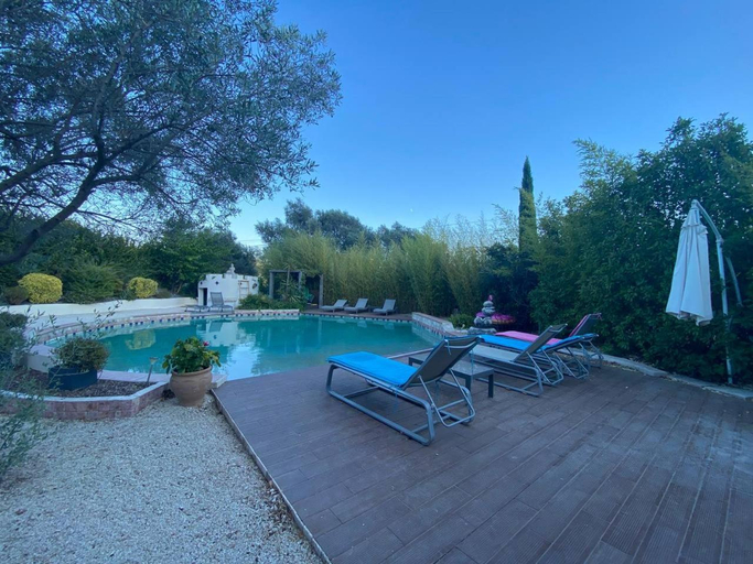 Others 5, Villa Avila, Var