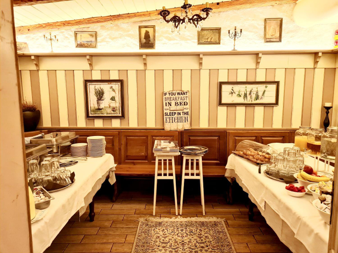 Food & Drinks 3, AZUR ROOMS LJUBLJANA, Ljubljana