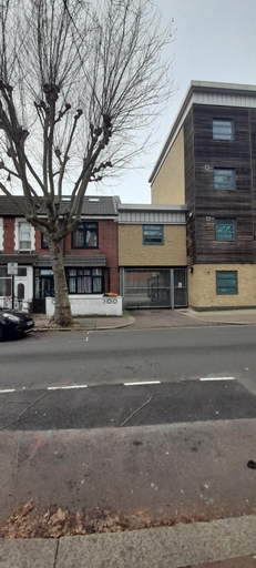 Exterior & Views 1, Comfy Fenia Stay, London