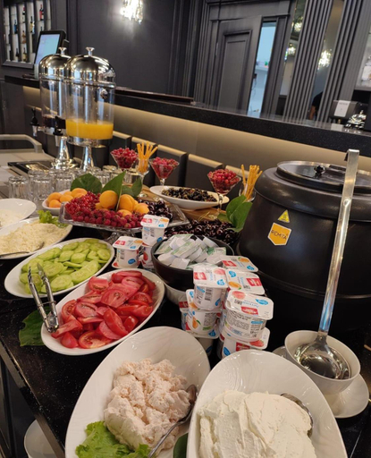 Food & Drinks 5, VIS Palm Hotel Ganja, Samux