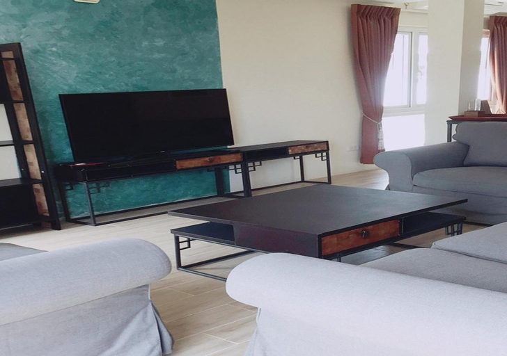 Bedroom 6