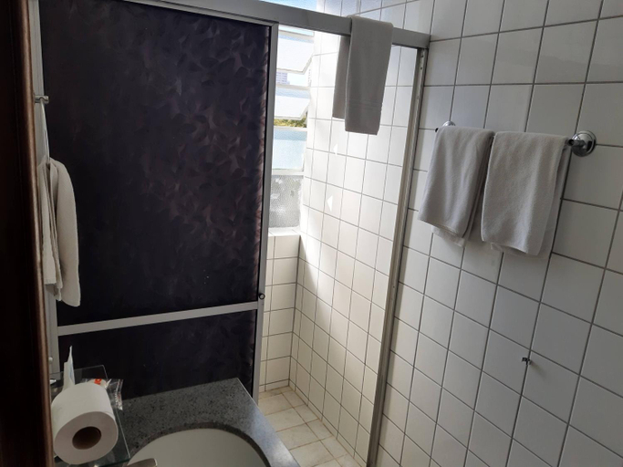 Bathroom 5, Rede Andrade Guaíra, Curitiba