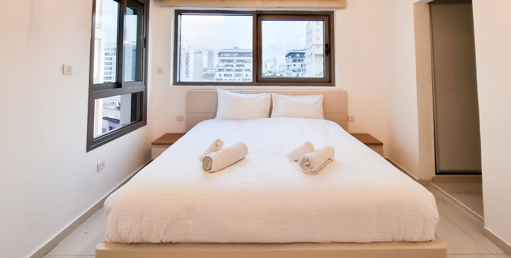 Bedroom 2, Condo & Pool in New North by FeelHome