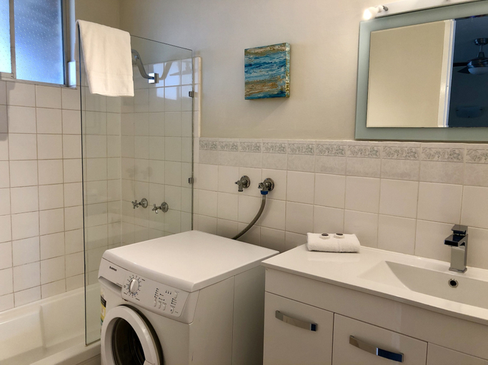 Bedroom 5, Hi Ho Beach Apartments, Gold Coast