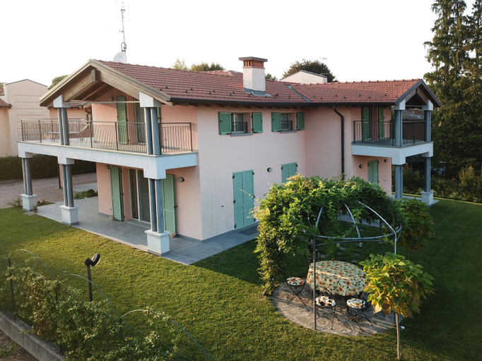 Others 5, La Casa Della Volpe, Varese