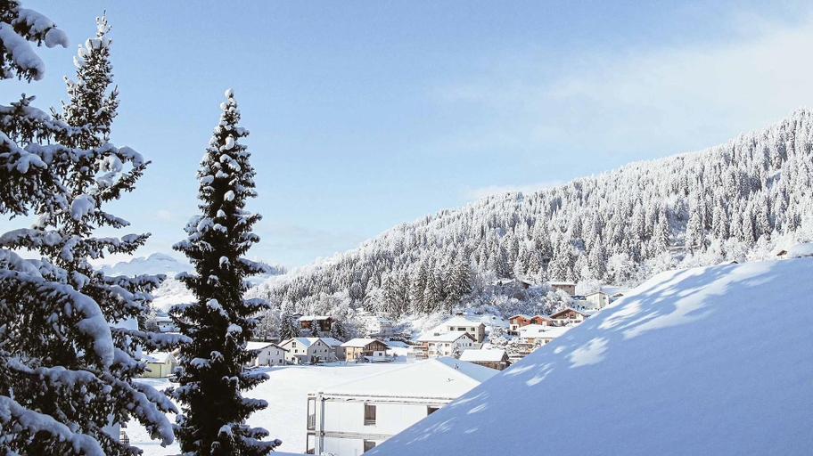 Exterior & Views 2, Black Summit Boutique Resort Laax, Surselva