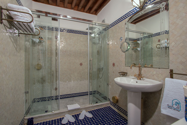 Bathroom 5, Riad Myra Hotel, Fès