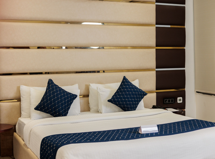 Bedroom 3, The Eliot Hotel & Banquet, Gautam Buddha Nagar