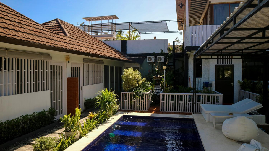 Swimming Pool 10