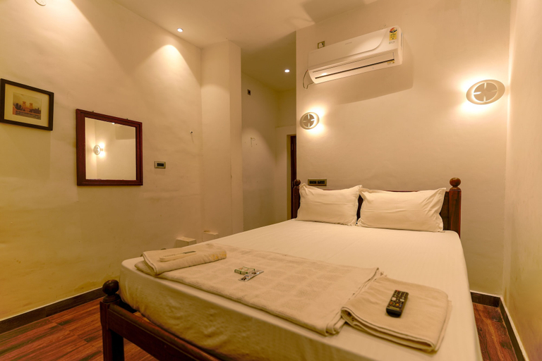 Bedroom 2, The French Villa, Puducherry