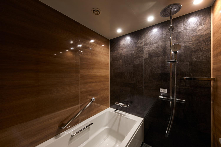 Bathroom 7
