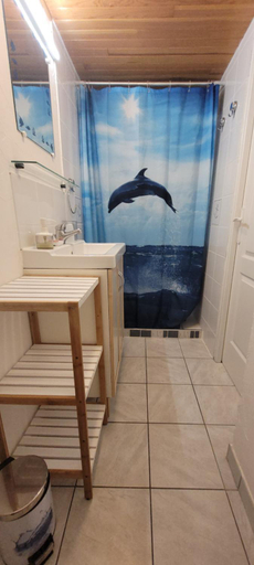 Bathroom 2, Tranquillo avec piscine privee, Bouches-du-Rhône