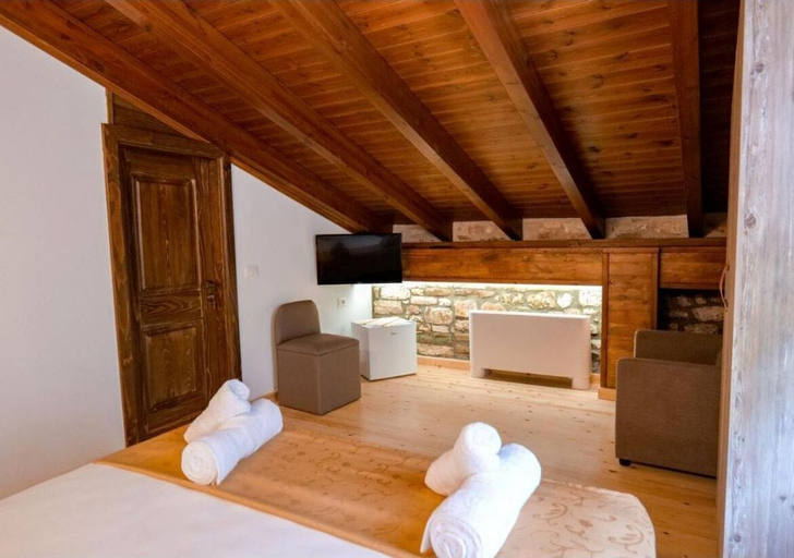 Bedroom 2, Bujtina Kapllani, Beratit