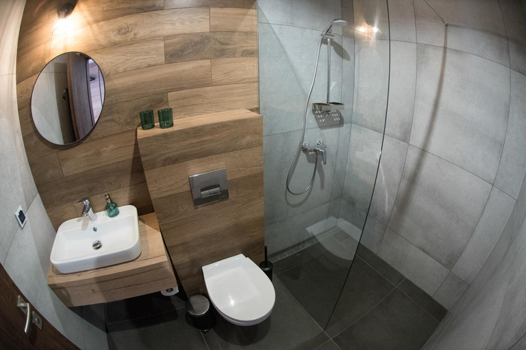 Bathroom 2, Stara Posta, Svidník