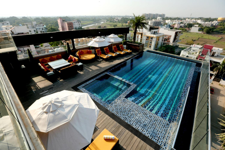 Sport & Beauty 2, Hotel Madin, Varanasi