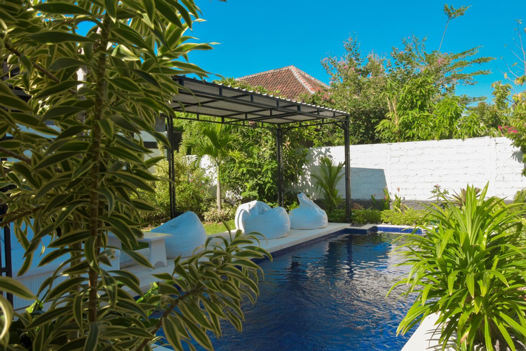 Swimming Pool 2