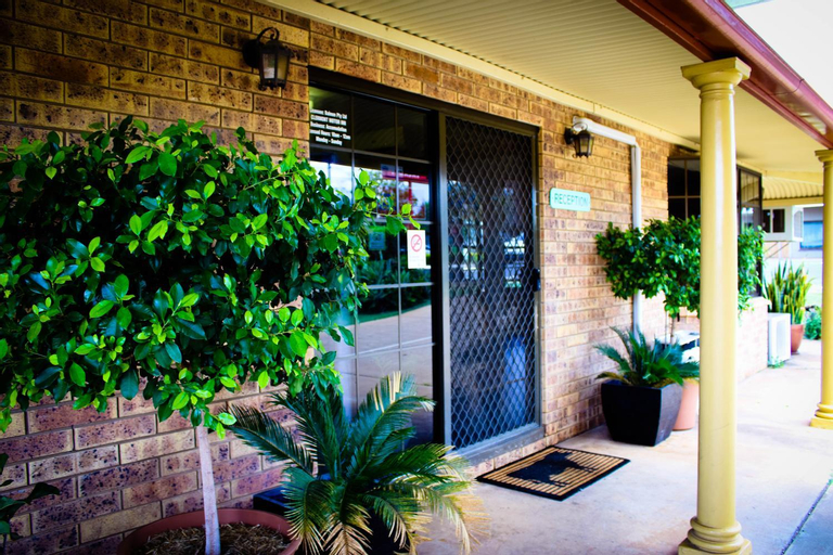 Clermont Country Motor Inn, Belyando